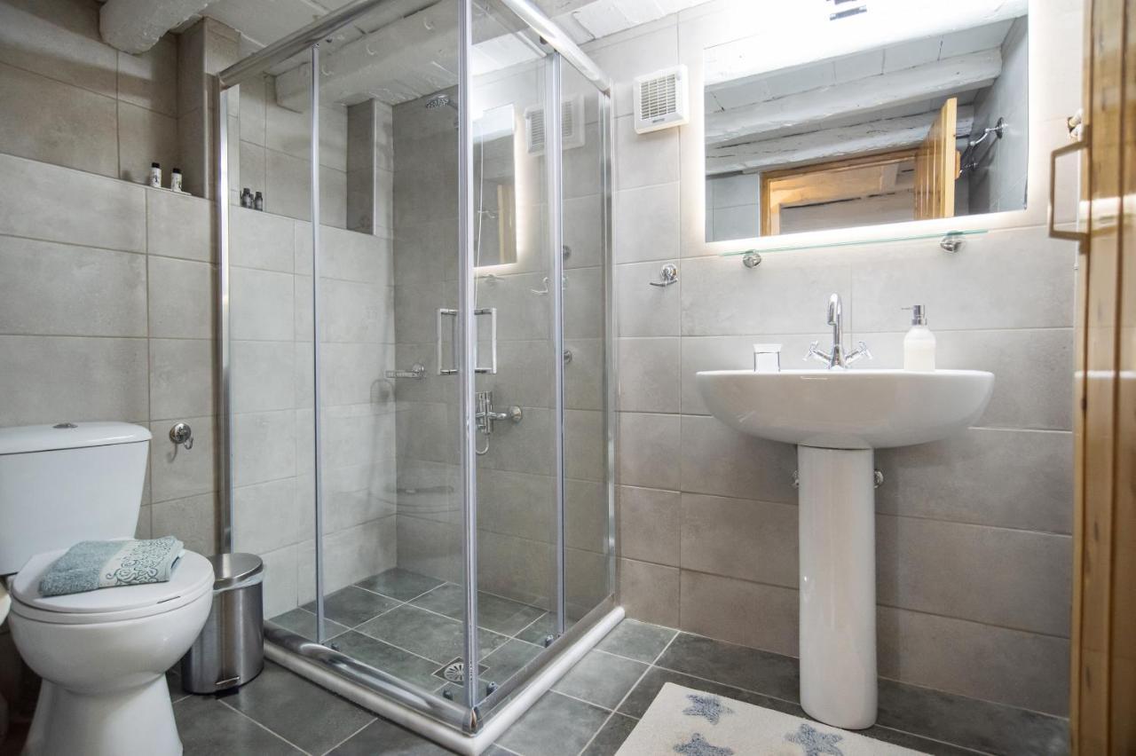 Elia Apartments Chrisso Delphi Екстер'єр фото