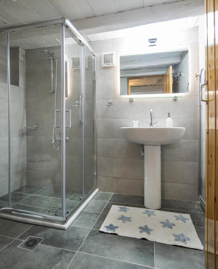 Elia Apartments Chrisso Delphi Екстер'єр фото
