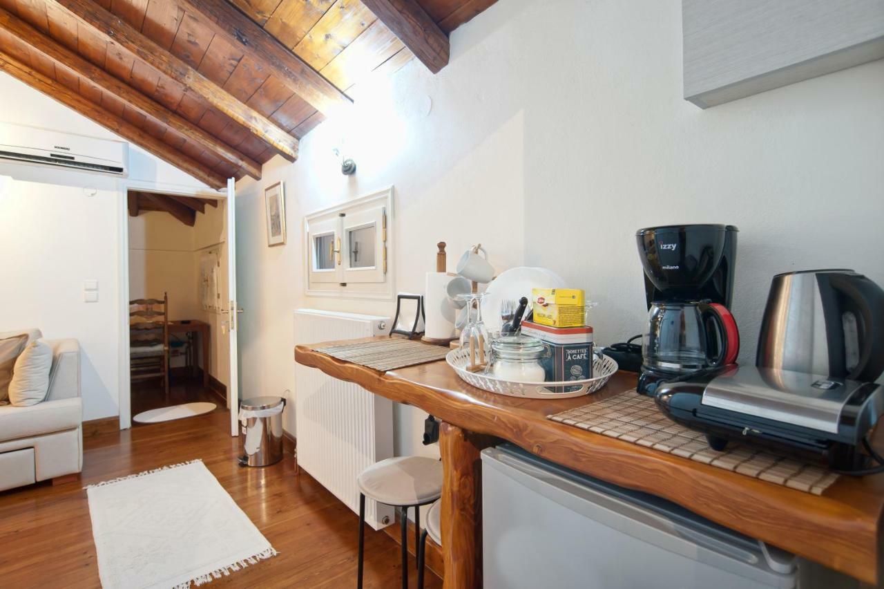 Elia Apartments Chrisso Delphi Екстер'єр фото