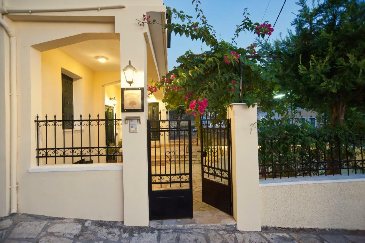 Elia Apartments Chrisso Delphi Екстер'єр фото